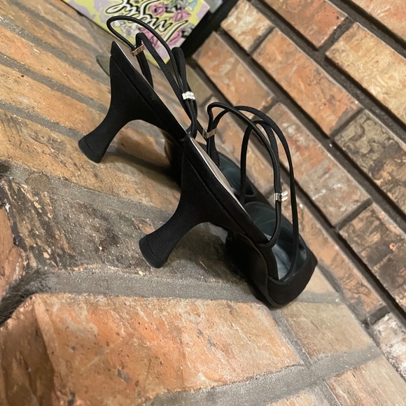 Stuart Weitzman *Gloambiance *Satin *crystal sling back *kitten heel *SZ 9.5 - Picture 6 of 6